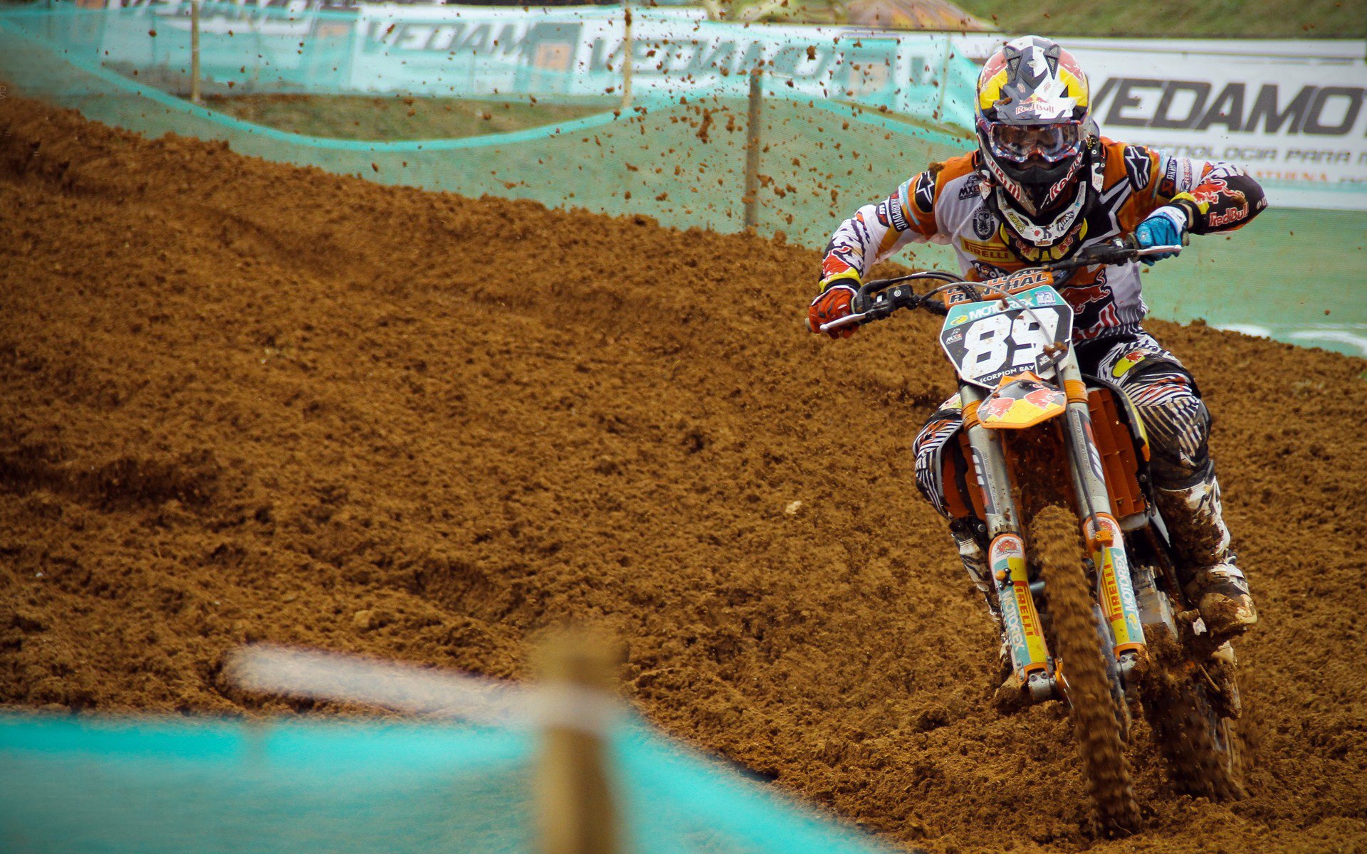 南非羚羊队:进攻的精准传递与防守的全面覆盖让对手难以突破,南非羚羊角