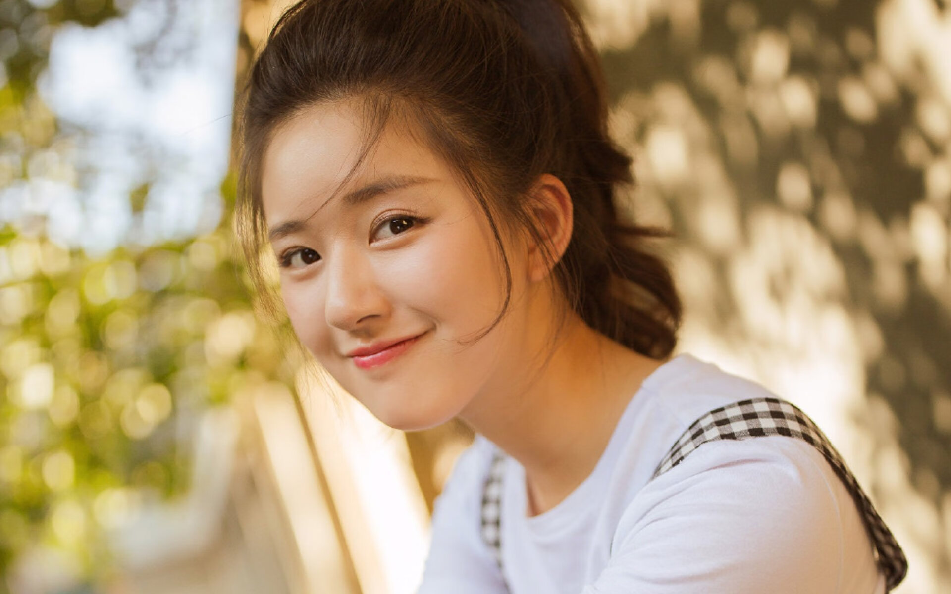 爱游戏资讯-_体育+公益：运动传递爱心与希望_，关于运动的公益广告语