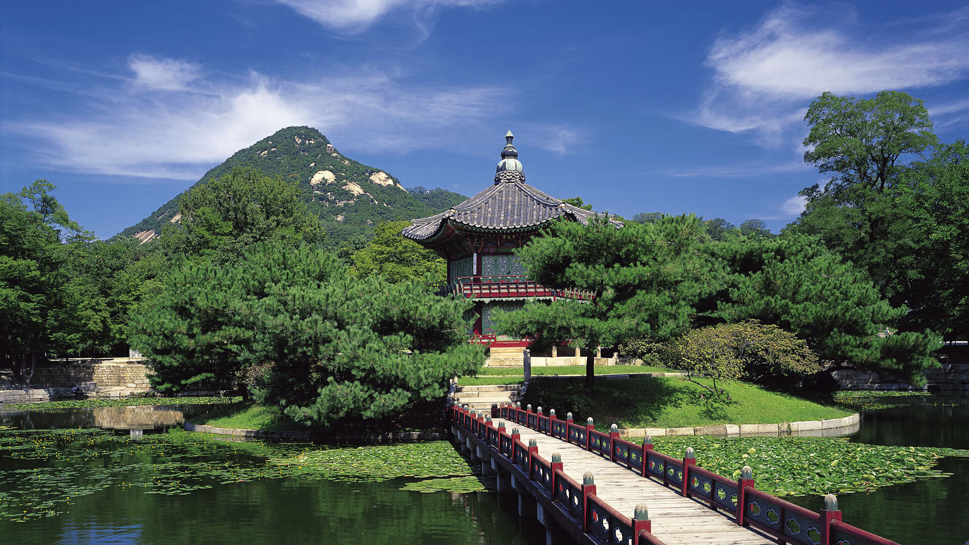 爱游戏电竞全站-意甲新战术出奇制胜，精彩瞬间多次掀起高潮，意甲意甲